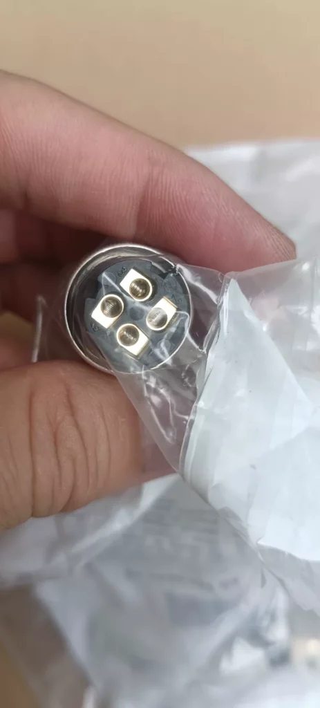 binder 99143081204 Connector
