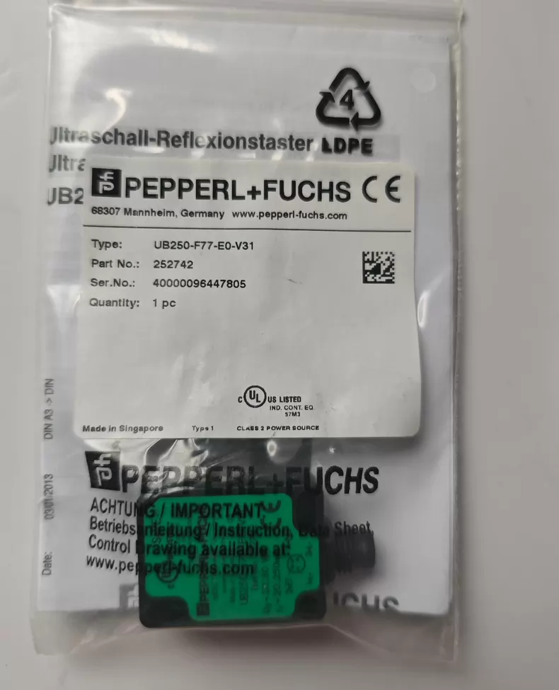 Pepperl+Fuchs Ultrasonic Sensor UB250-F77-E0-V31 thumbnail