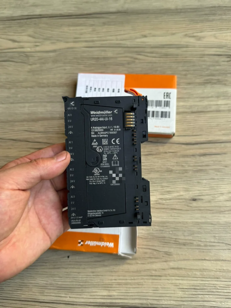 Weidmüller UR20-4AI-UI-16 I/O Module thumbnail