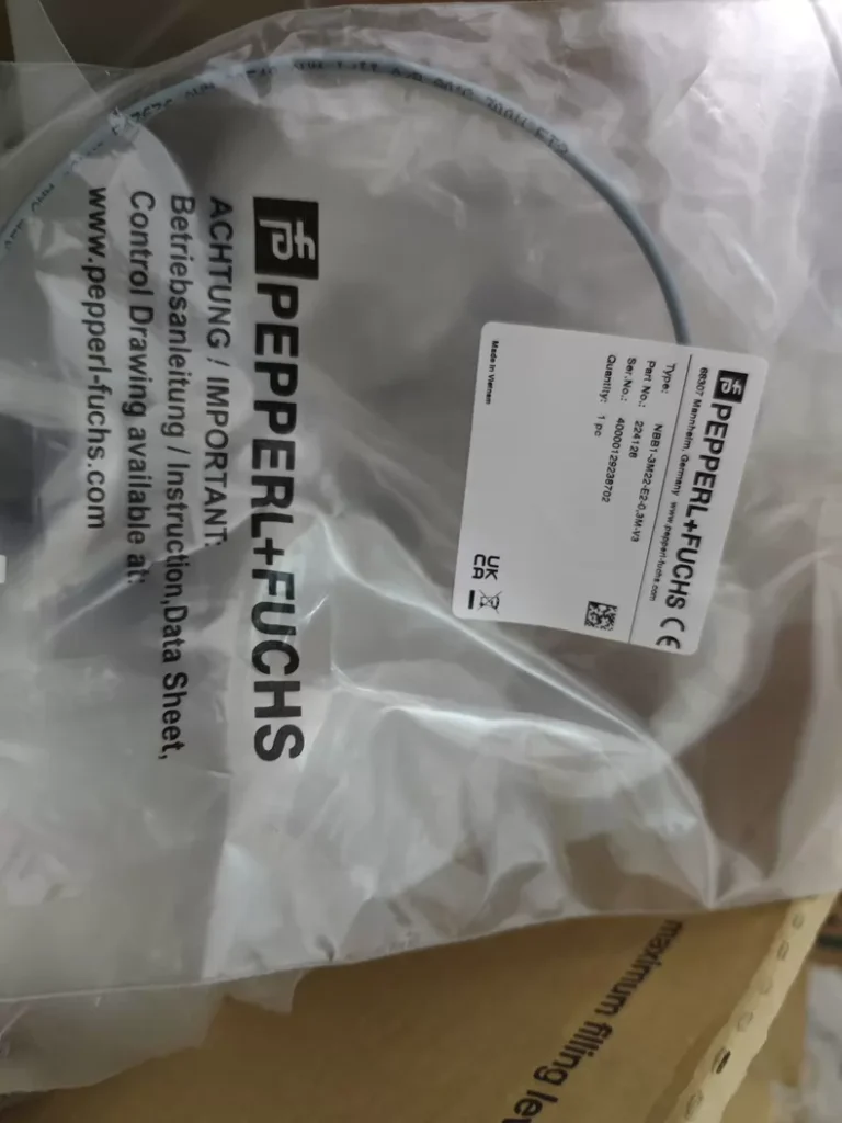 Pepperl+Fuchs Sensor NBB1-3M22-E2-0.3M-V3