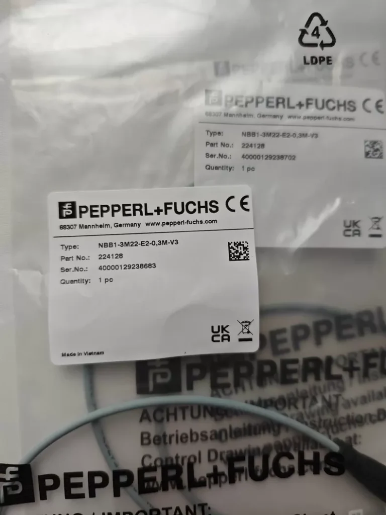 Pepperl+Fuchs Sensor NBB1-3M22-E2-0.3M-V3 thumbnail