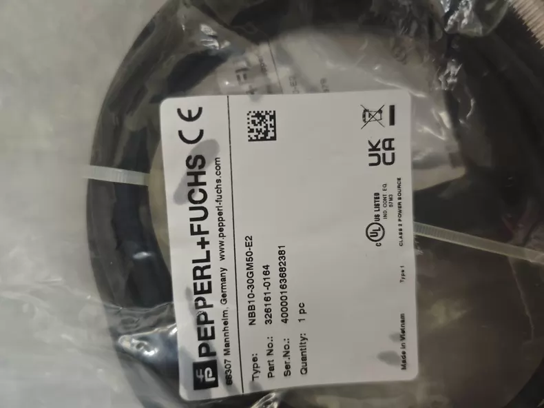 Pepperl+Fuchs Sensor NBB10-30GM50-E2