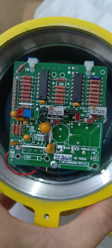 FCI FS2000-A1G3B5 Switch thumbnail