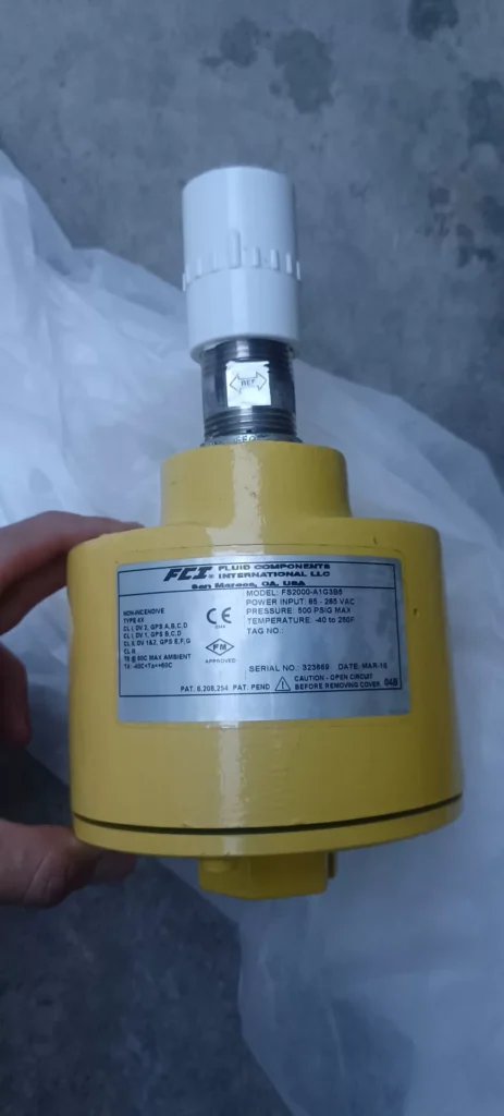 FCI FS2000-A1G3B5 Switch thumbnail