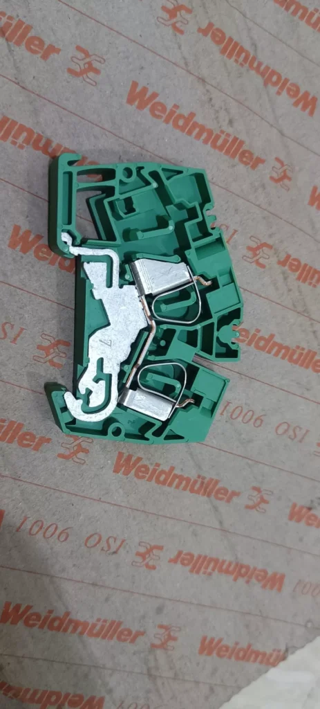Weidmuller ZPE 6-2/2AN Terminal Block thumbnail