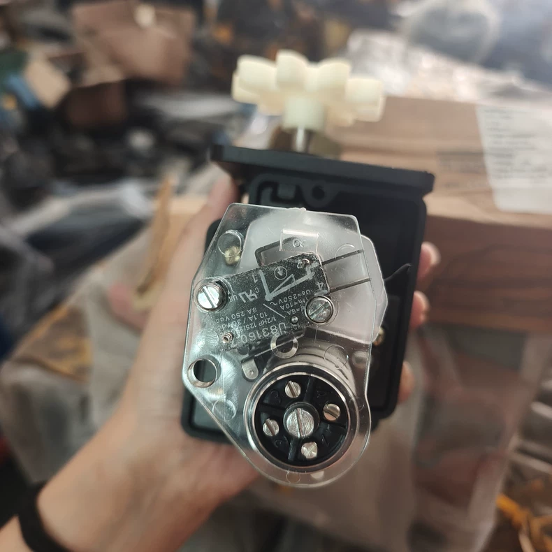 Konecranes Hoist Rotary Limit Switch 5229972 thumbnail