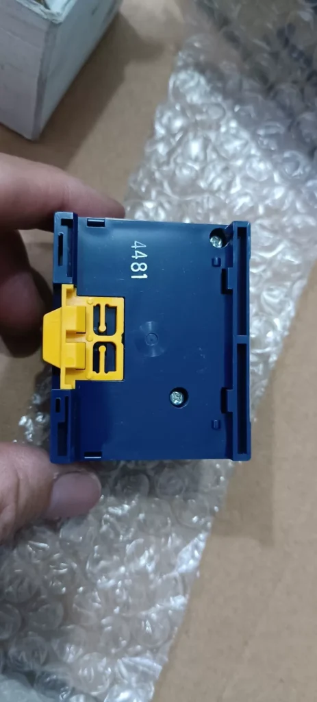 MISUMI MWI-TB-ECON8 Terminal Block thumbnail