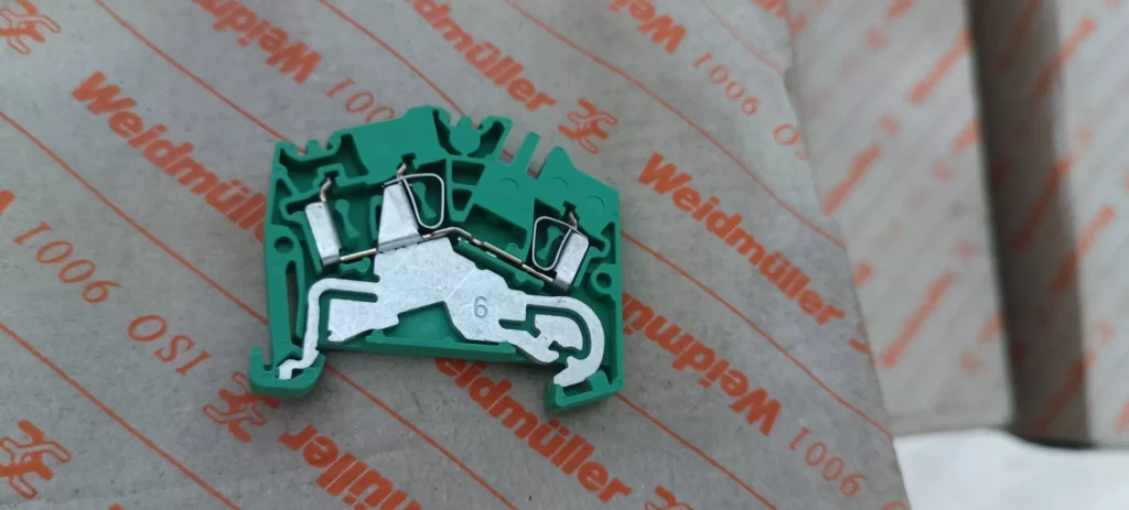 Weidmuller ZPE2.5-2 Terminal Block thumbnail
