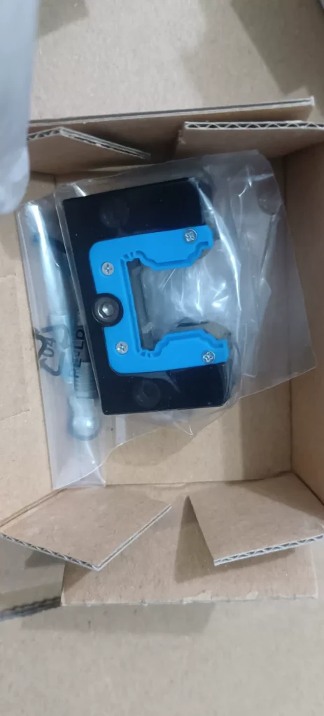 Bosch Rexroth R161922500 Valve thumbnail