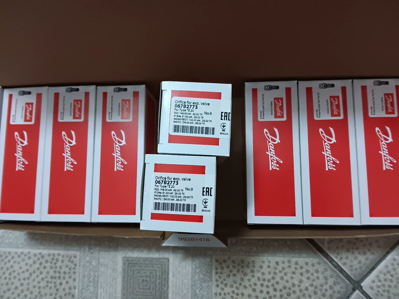 Danfoss Expansion Valve 067B2773 thumbnail