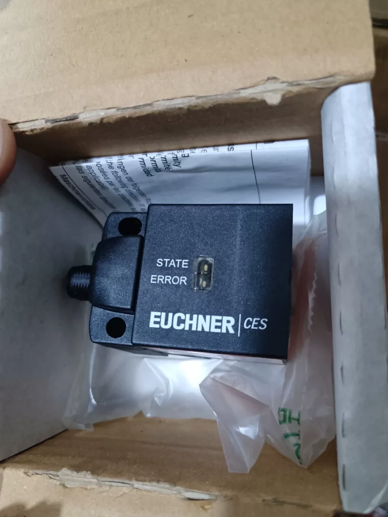 EUCHNER CES-AR-C01-AH-SA Switch thumbnail