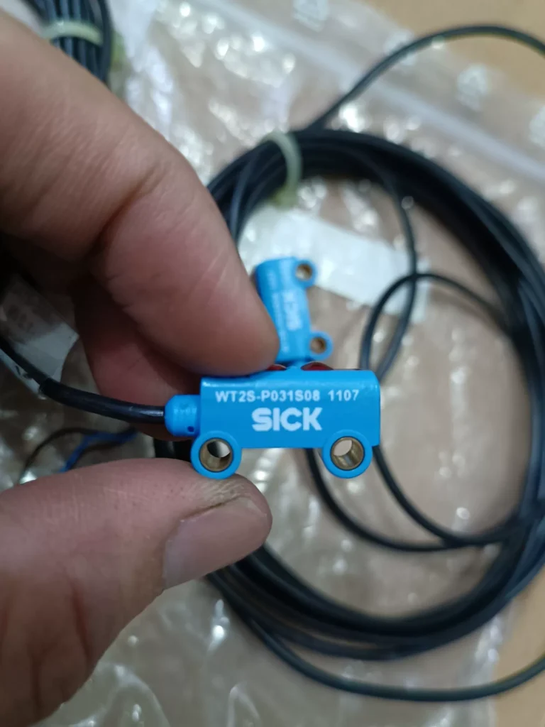 SICK WT2S-P031S08 Switch thumbnail