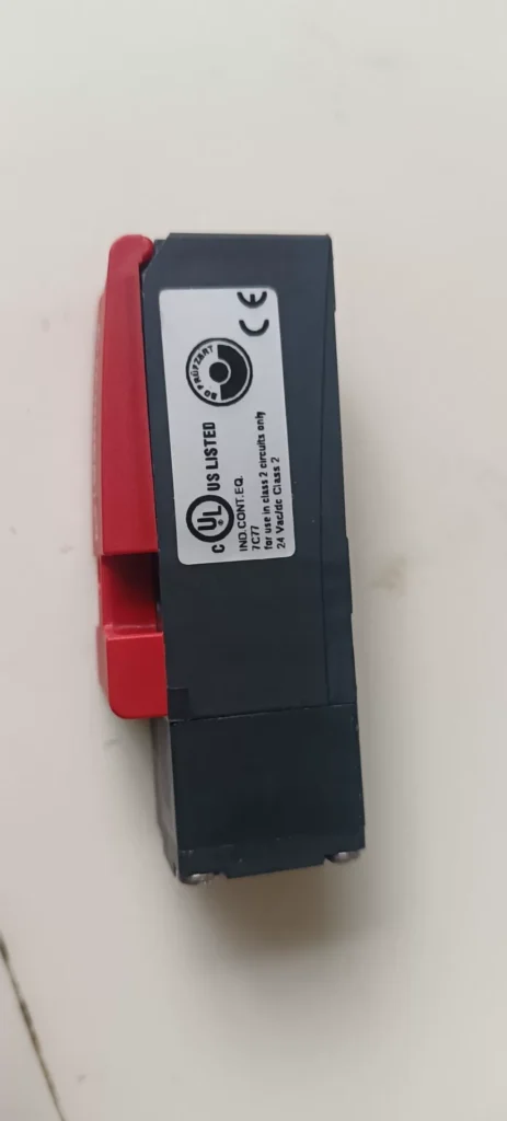 Euchner NM01VZA-M Safety Switch thumbnail