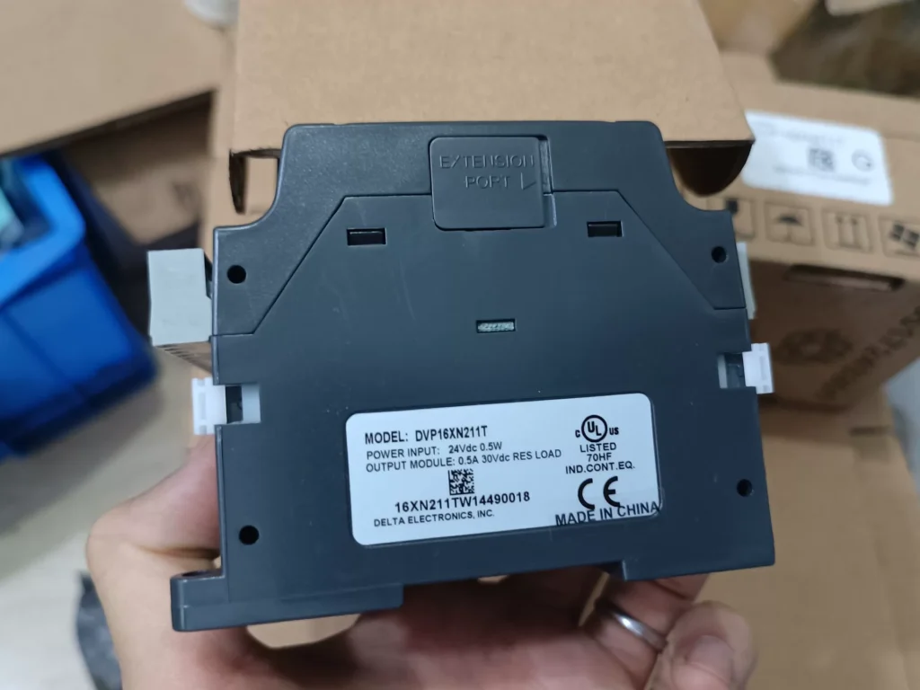 Delta DVP16XN211T PLC thumbnail
