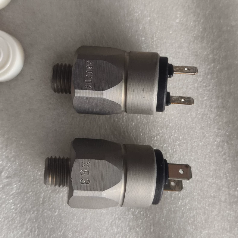 SUCO Pressure Switch 0166407023026 / 6607 thumbnail