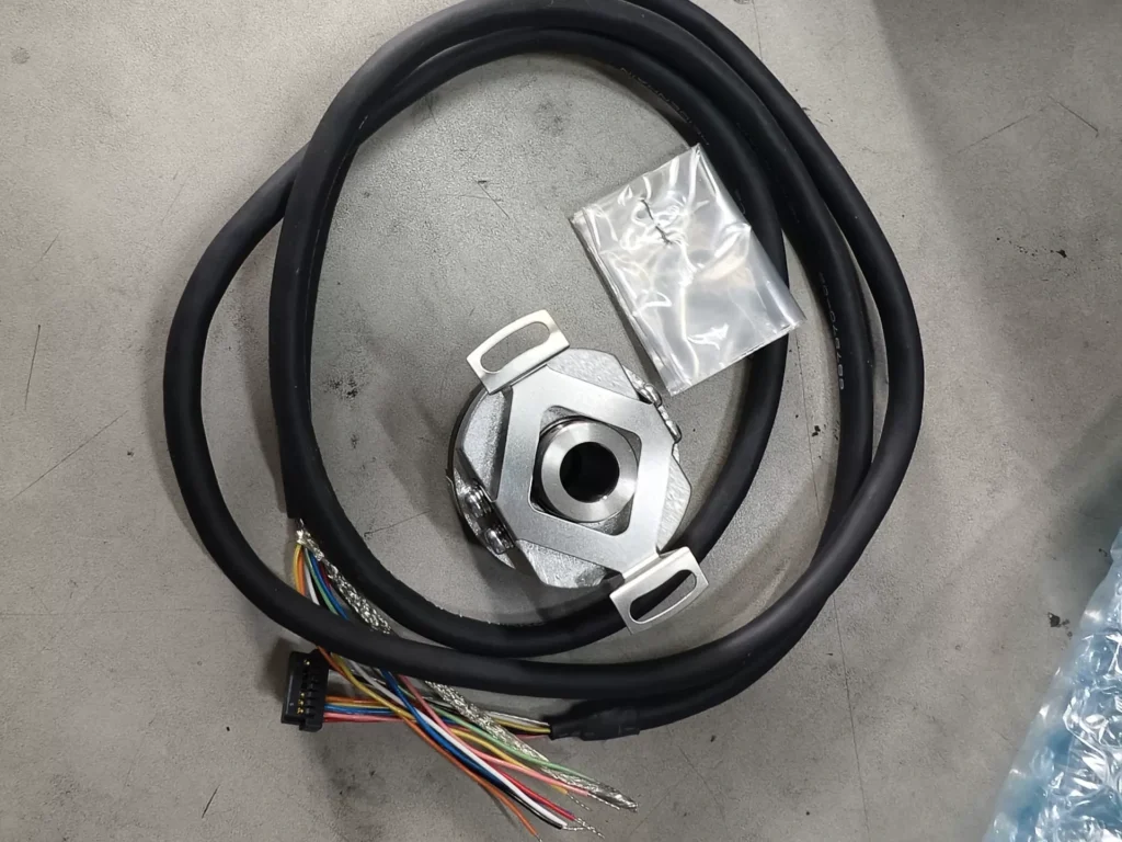 Heidenhain 681770-01 Rotary Encoder thumbnail