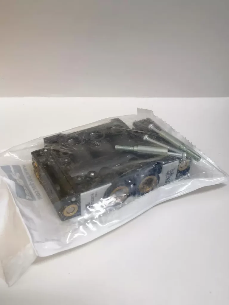 Parker PVLB122618 Pneumatic Valve thumbnail