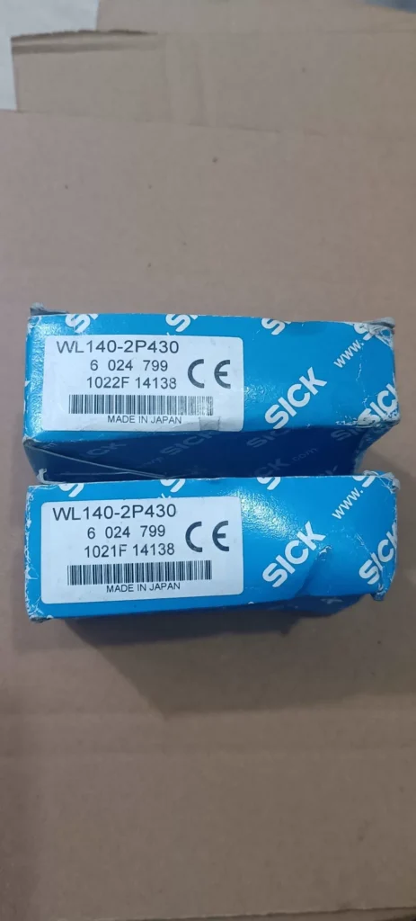 SICK WL140-2P430 Photoelectric Sensor thumbnail
