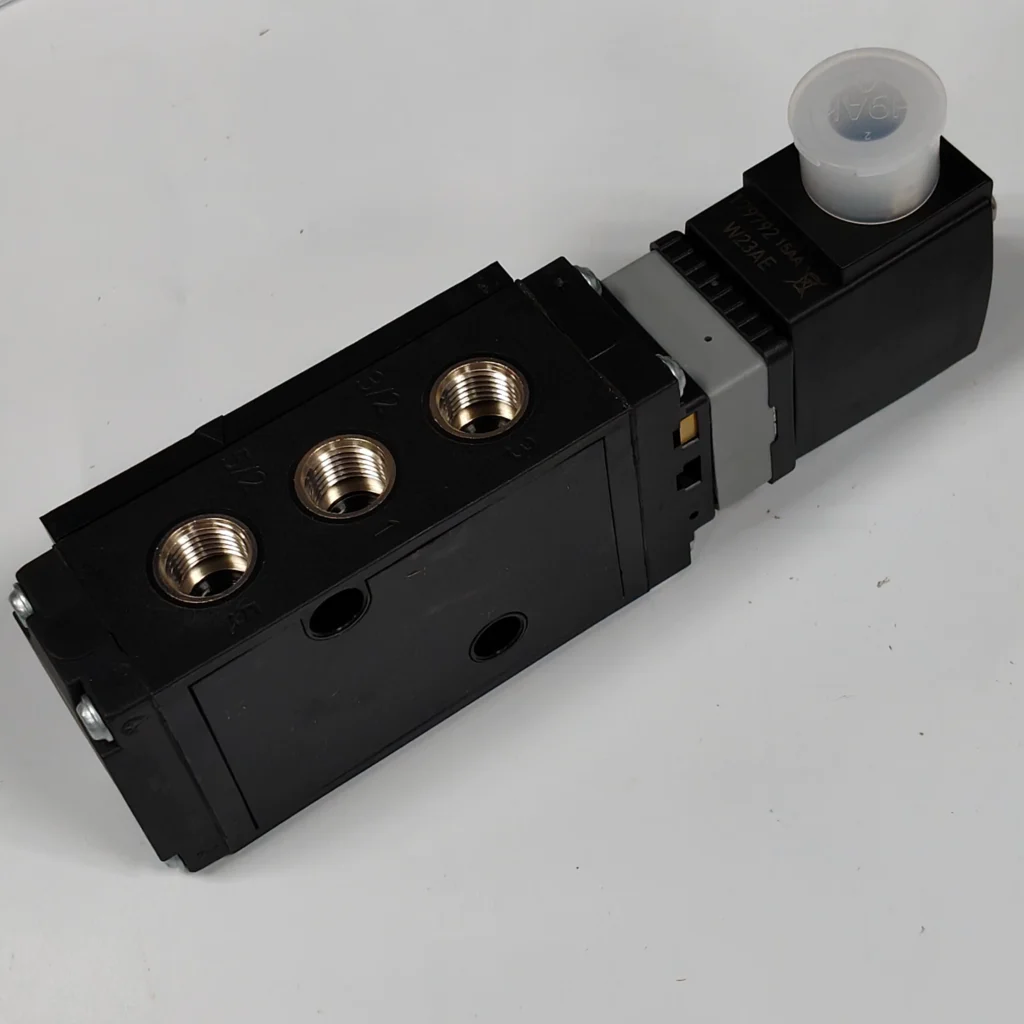 Burkert 131424 Solenoid Valve