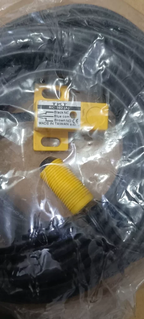 TKT RC-102 Magnetic Sensor thumbnail