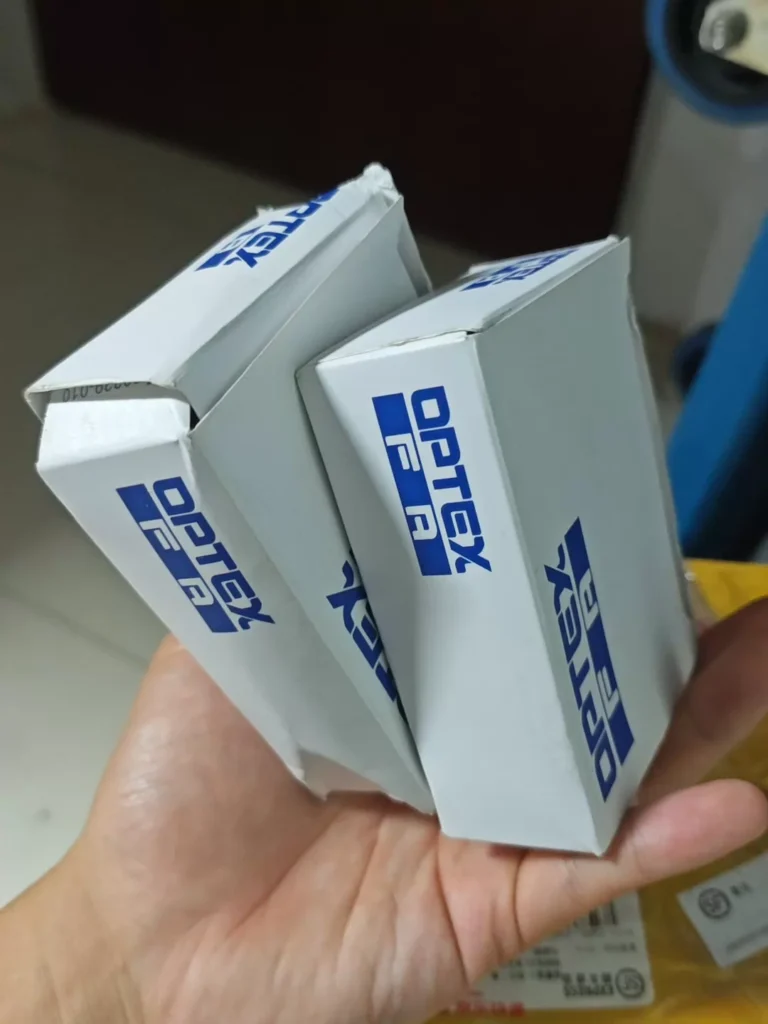 OPTEX FA BGS-Z30NT Photoelectric Sensor thumbnail