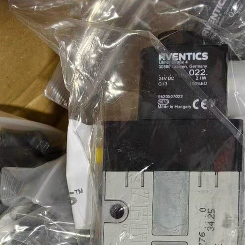 Aventics 5777760220 Pneumatic Valve thumbnail