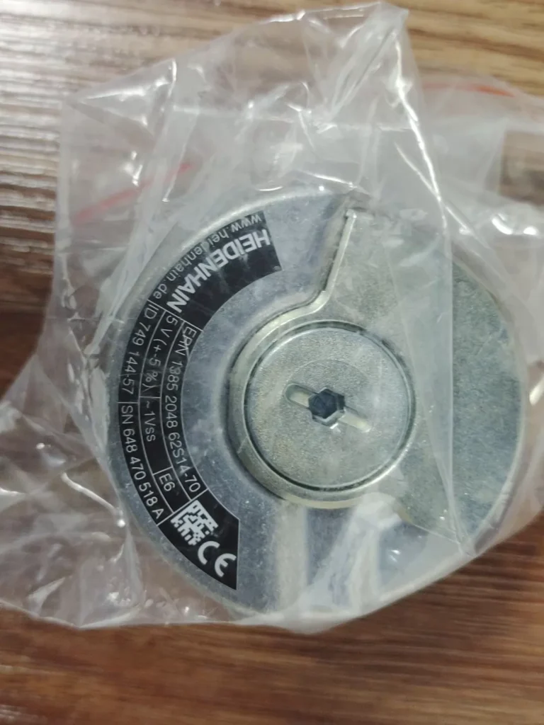 HEIDENHAIN ID749144-57 Encoder