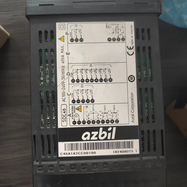 Azbil C46A1A2CC00100 Controller thumbnail