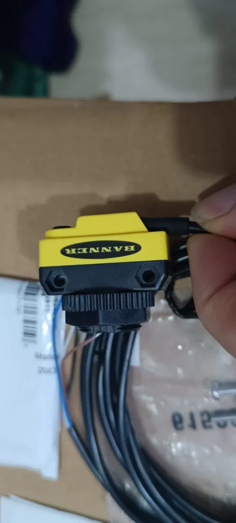 Banner Engineering QS18VN6LLP Photoelectric Sensor thumbnail