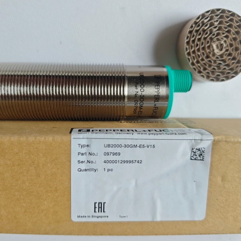 Pepperl+Fuchs Ultrasonic Sensor UB2000-30GM-E5-V15 thumbnail