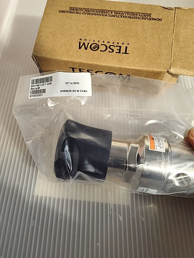 TESCOM SG166123T-008 Pressure Regulator