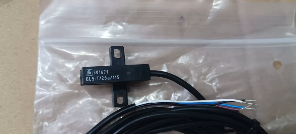 Pepperl+Fuchs GL5-T/28a/115 Photoelectric Sensor thumbnail