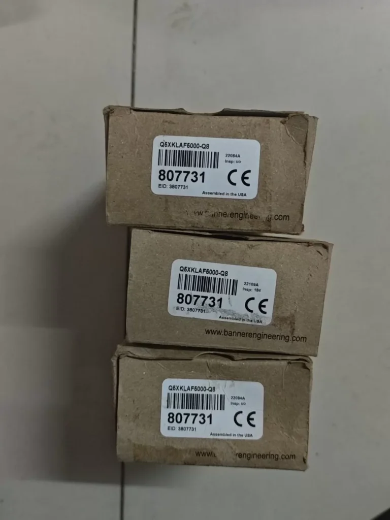 Baumer Q5XKLAF5000-Q8 Photoelectric Sensor