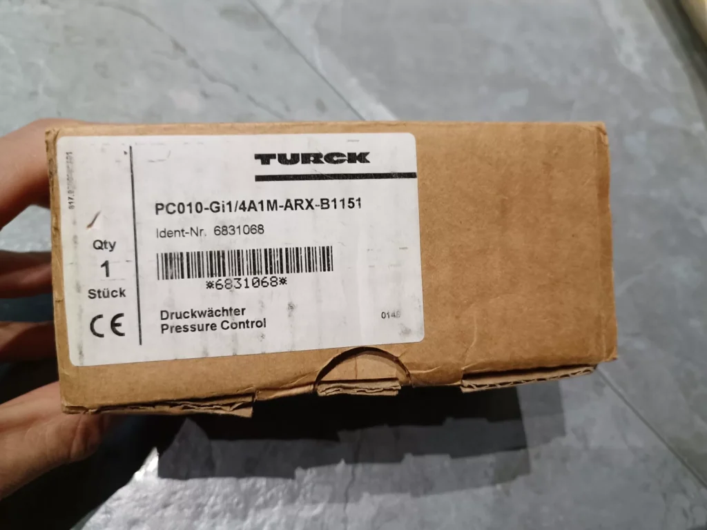 Turck PC010-Gi1/4A1M-ARX-B1151 Pressure Sensor