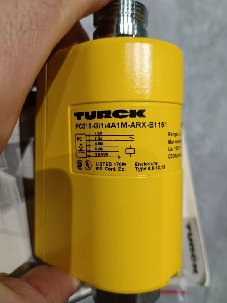 Turck PC010-Gi1/4A1M-ARX-B1151 Pressure Sensor thumbnail