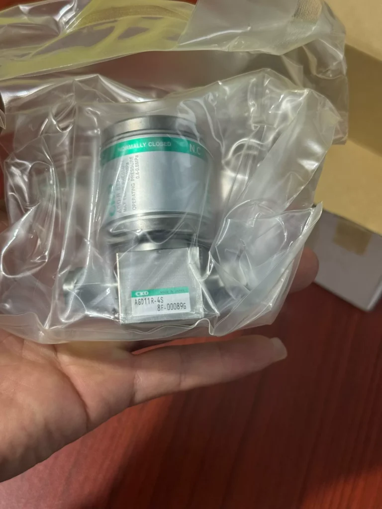 CKD AGD11R-4S Valve