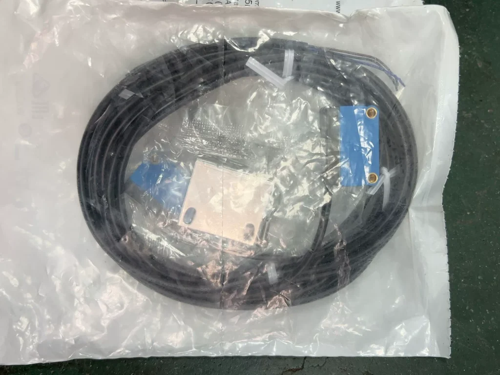 SICK GSE6-P1112 Photoelectric Sensor thumbnail