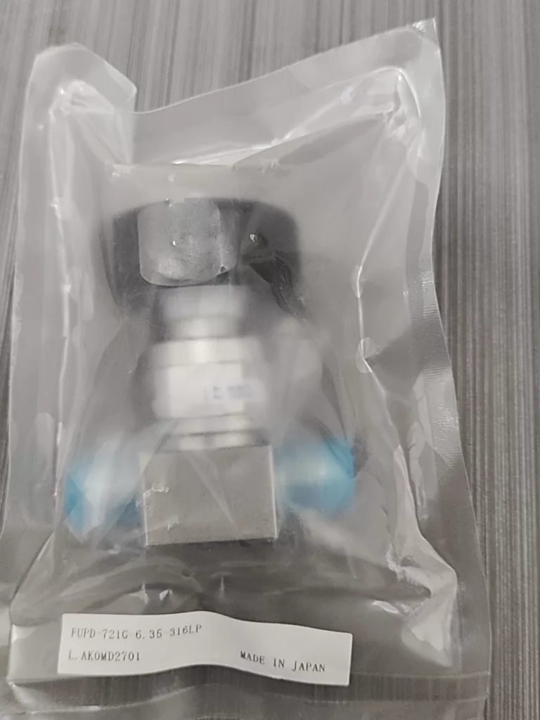 Fujikin FUPD-721G-6.35-316LP Diaphragm Valve