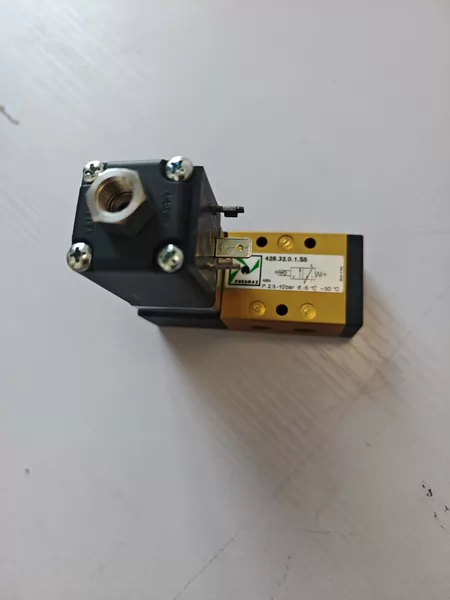 Pneumax 428.32.0.1S5 Solenoid Valve