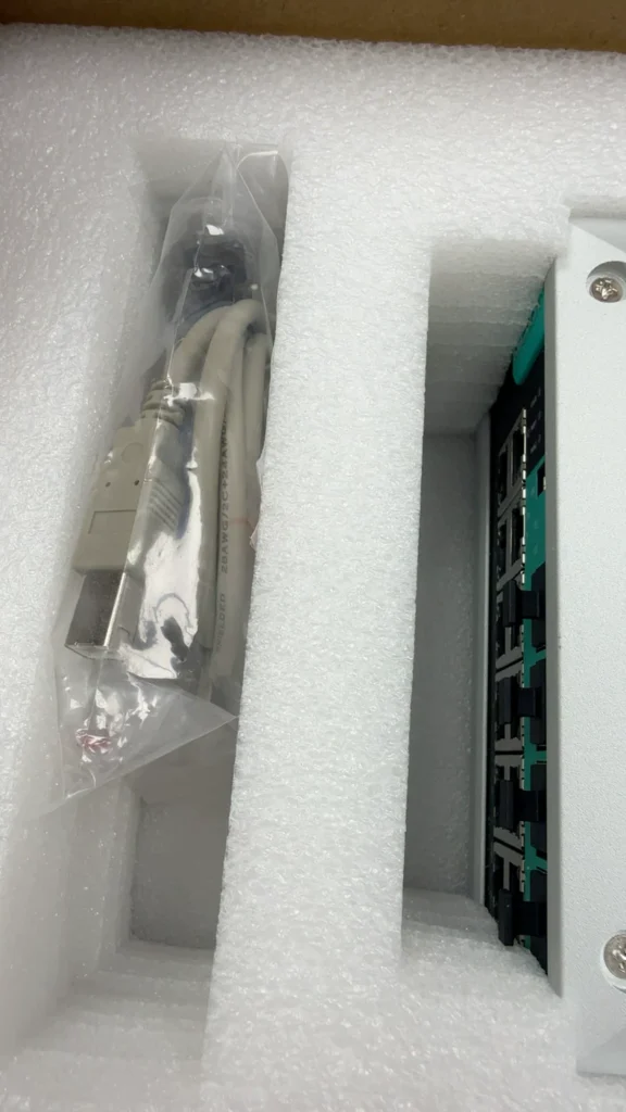 Moxa EDS-G516E-4GSFP-T Industrial Switch thumbnail