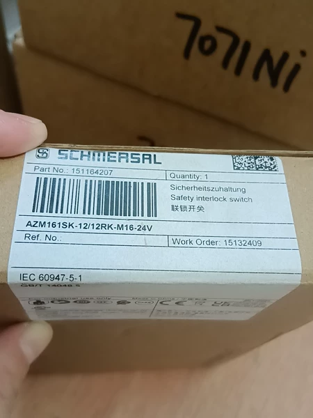 Schmersal AZM161SK-12 Switch