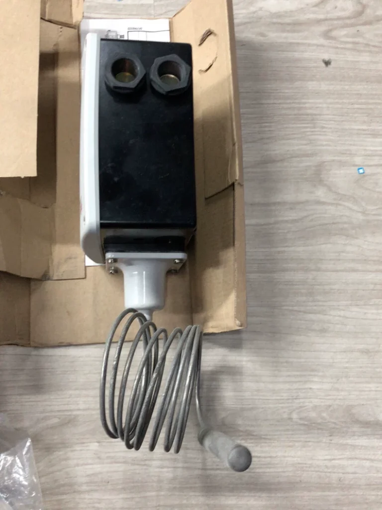 Danfoss Controller RT106 thumbnail