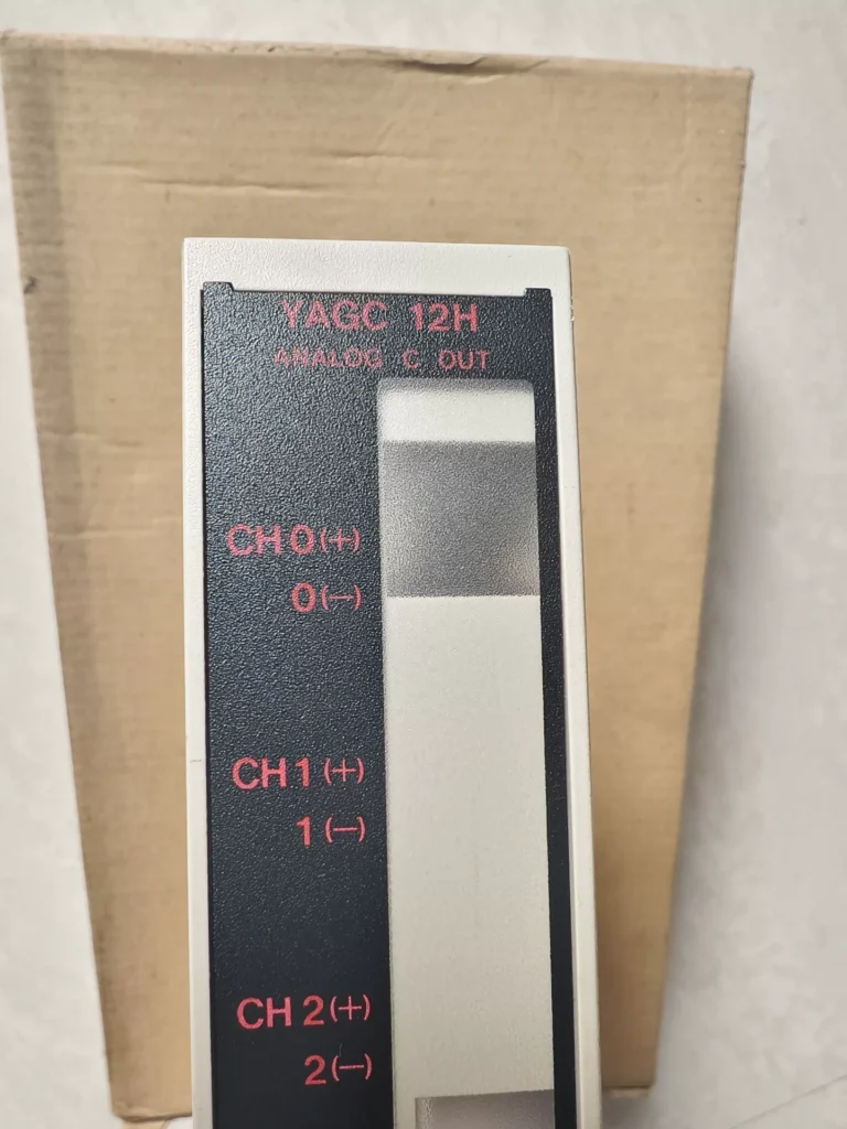 Hitachi YAGC12H I/O Module thumbnail
