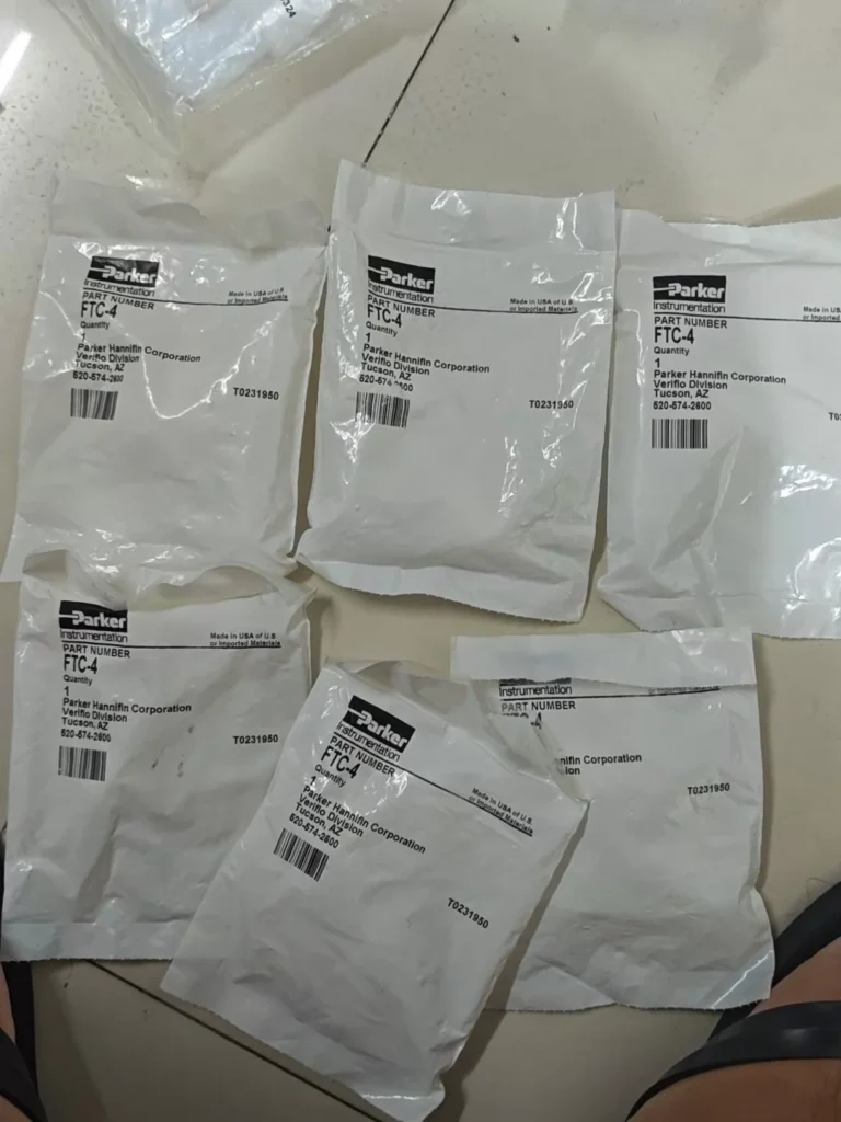 Parker FTC-4 PFA Tee Fitting