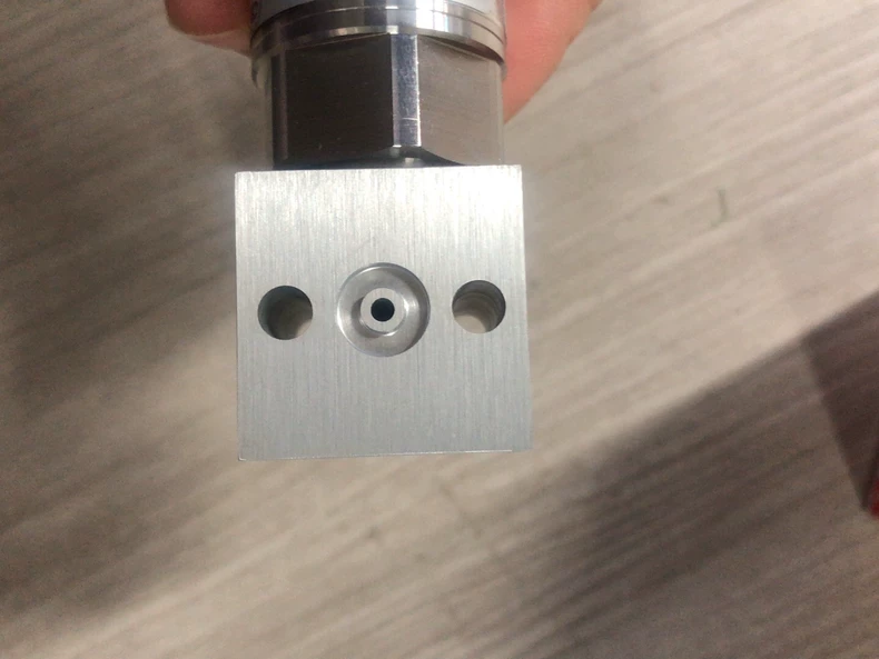 Danfoss Pressure Transmitter MBS 3150 060G5684 thumbnail