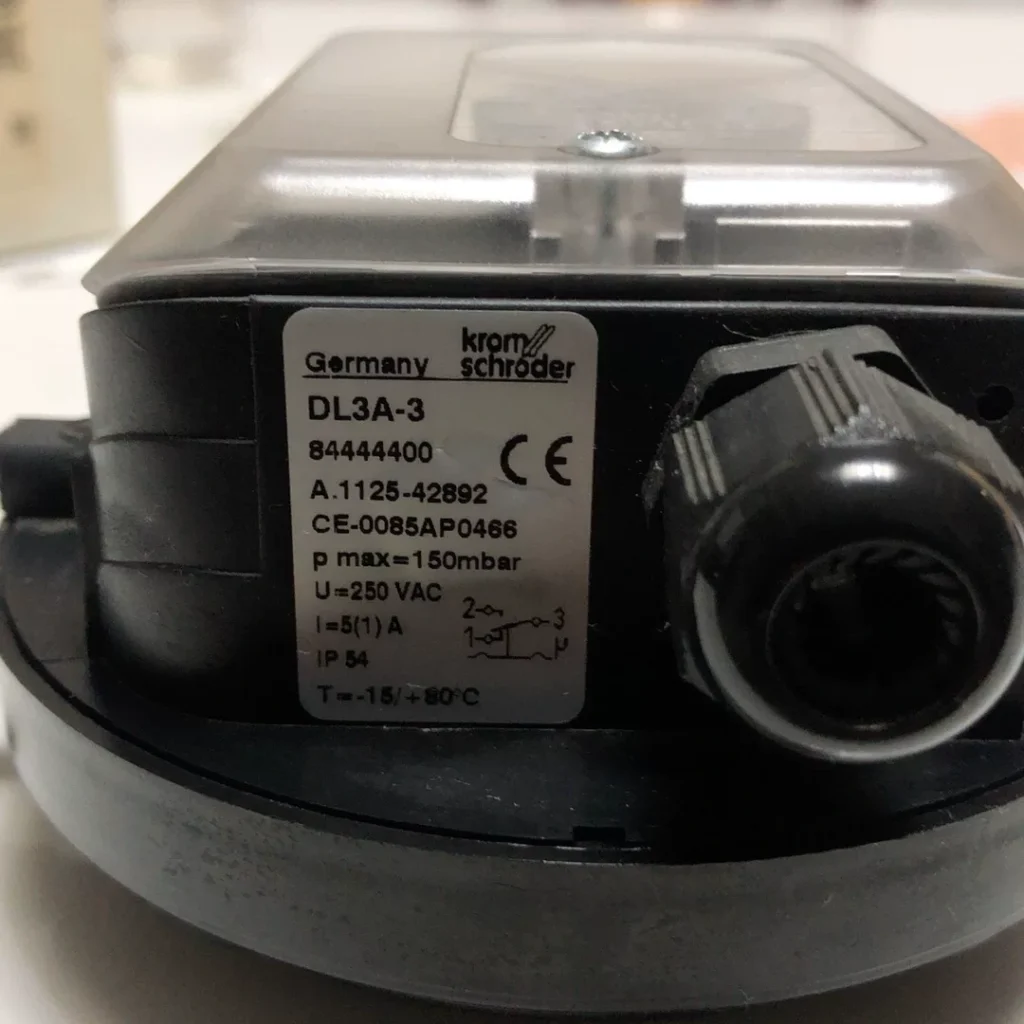 Dungs 3A-3 Pressure Switch thumbnail