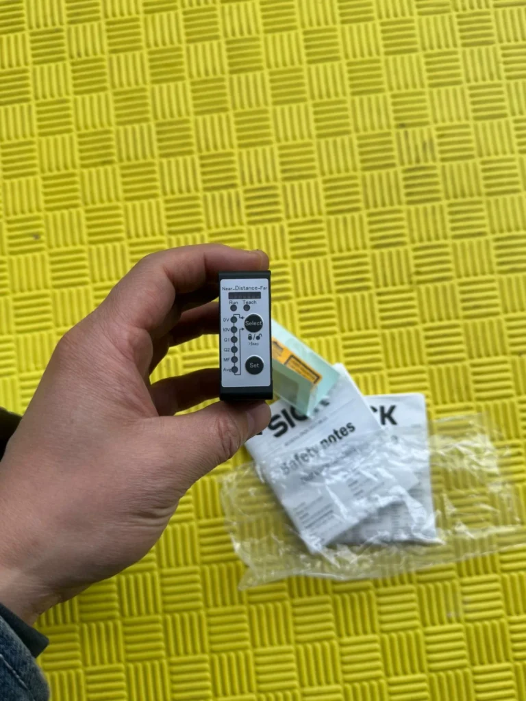 SICK OD2-P30W04U0 Sensor thumbnail