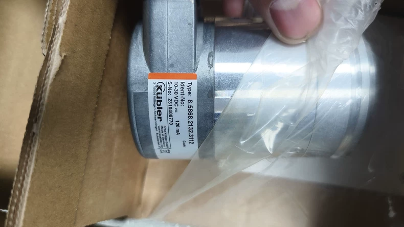 Kübler 8.5868.2132.3112 Encoder thumbnail