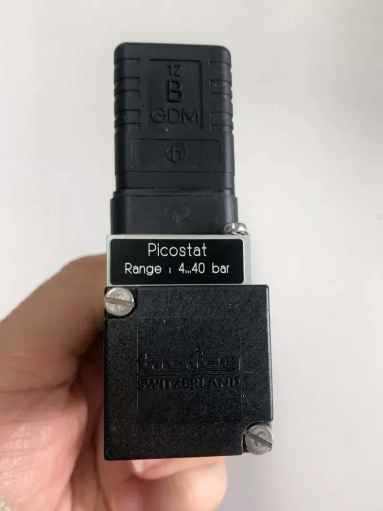 Trafag Pressure Sensor 9K0.2881 thumbnail