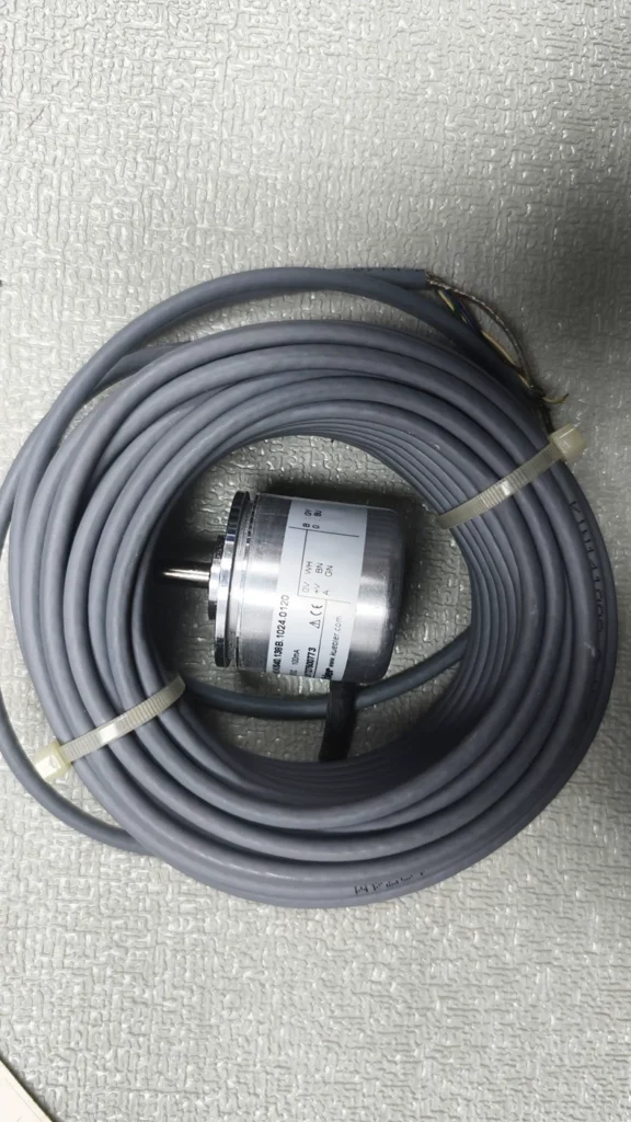 Kübler 8.KIS40.138B.1024.0120 Encoder thumbnail